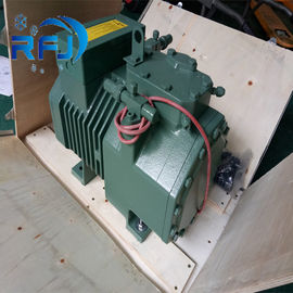 4 Silinder Bitzer Kompresor Reciprocating 7HP Pendinginan 4DES-7Y / 4DC-7.2Y